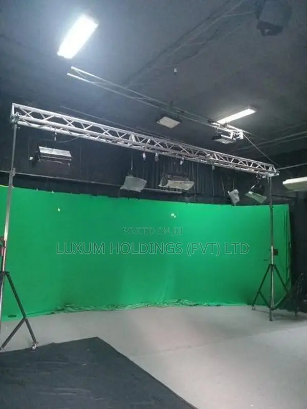 Office/Restaurant For Rent Facing Pagoda Road Pitakotte [ 2206C ]
