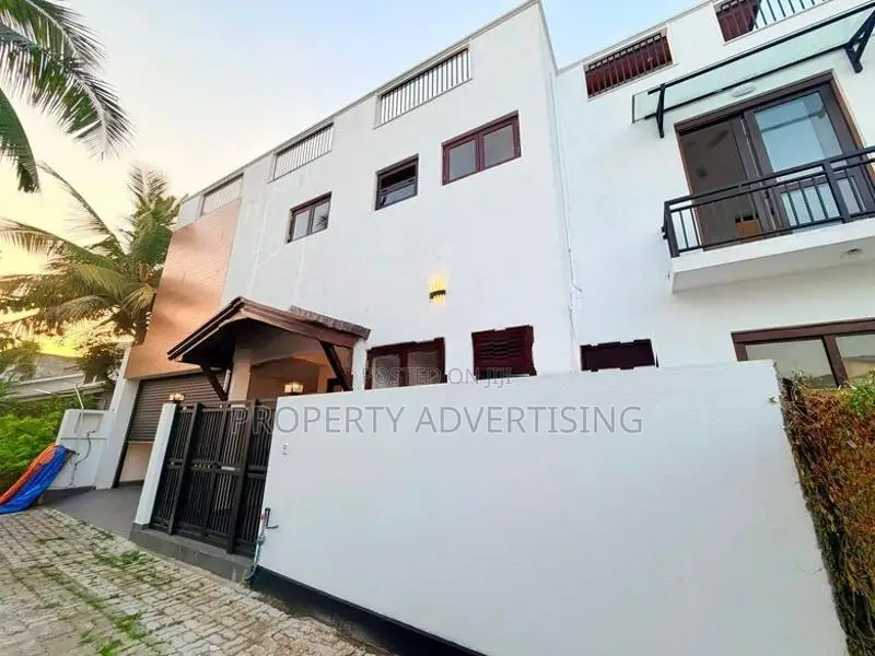Mount Lavinia 5 BR Brand New House for Sale