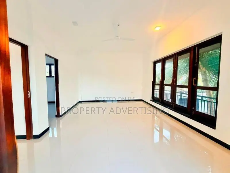 Mount Lavinia 5 BR Brand New House for Sale