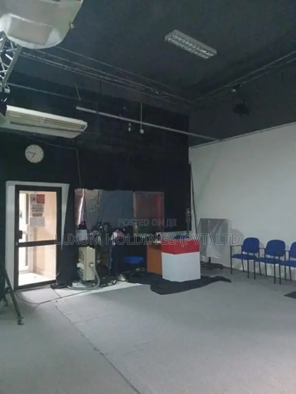 Office/Restaurant For Rent Facing Pagoda Road Pitakotte [ 2206C ]