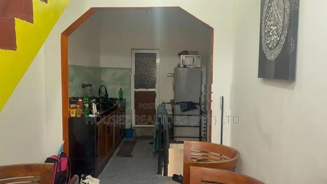 2 Br House for Sale – Maligawatta