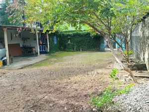 විකිණීමට – වැල්ලම්පිටියෙන් වටිනා නේවාසික ඉඩමක්