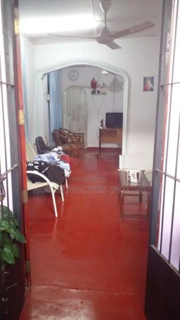 Prime House with Land for Sale – Colombo 15