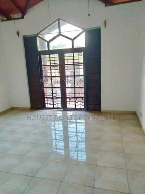 Spacious 25-Perch Property for Sale in Wattala