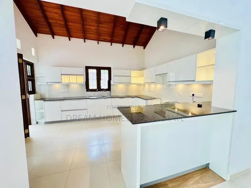 Luxury 4BR Home for Sale in Summer Field Boralesgamuwa