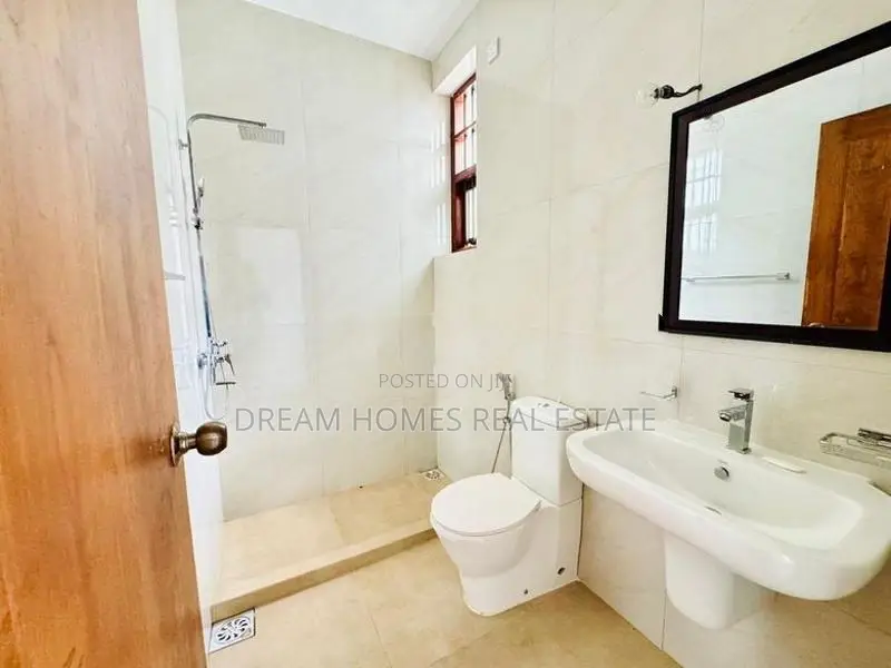 Luxury 4BR Home for Sale in Summer Field Boralesgamuwa