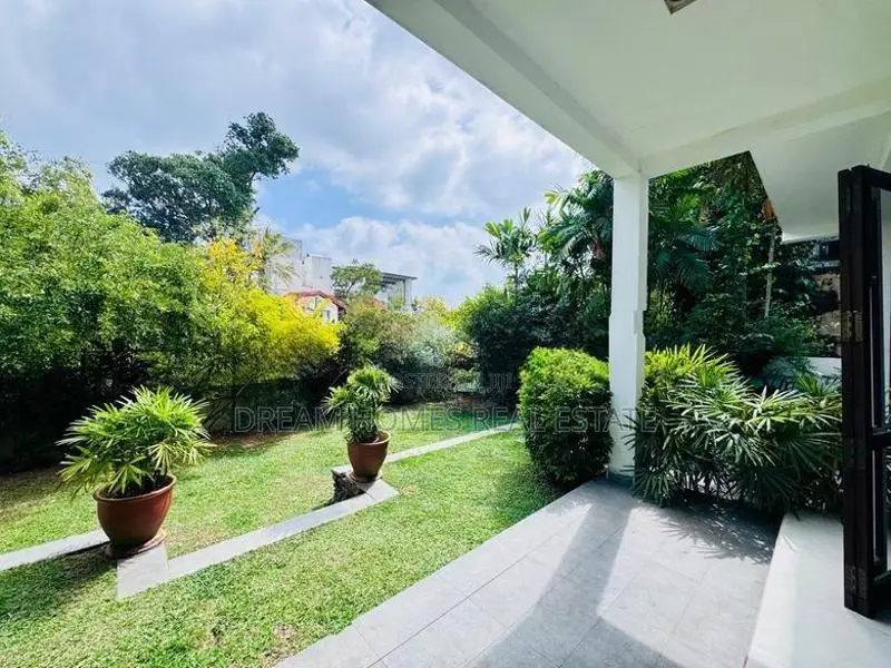 6BR 5BA House for Sale – Colombathanthri Mawatha