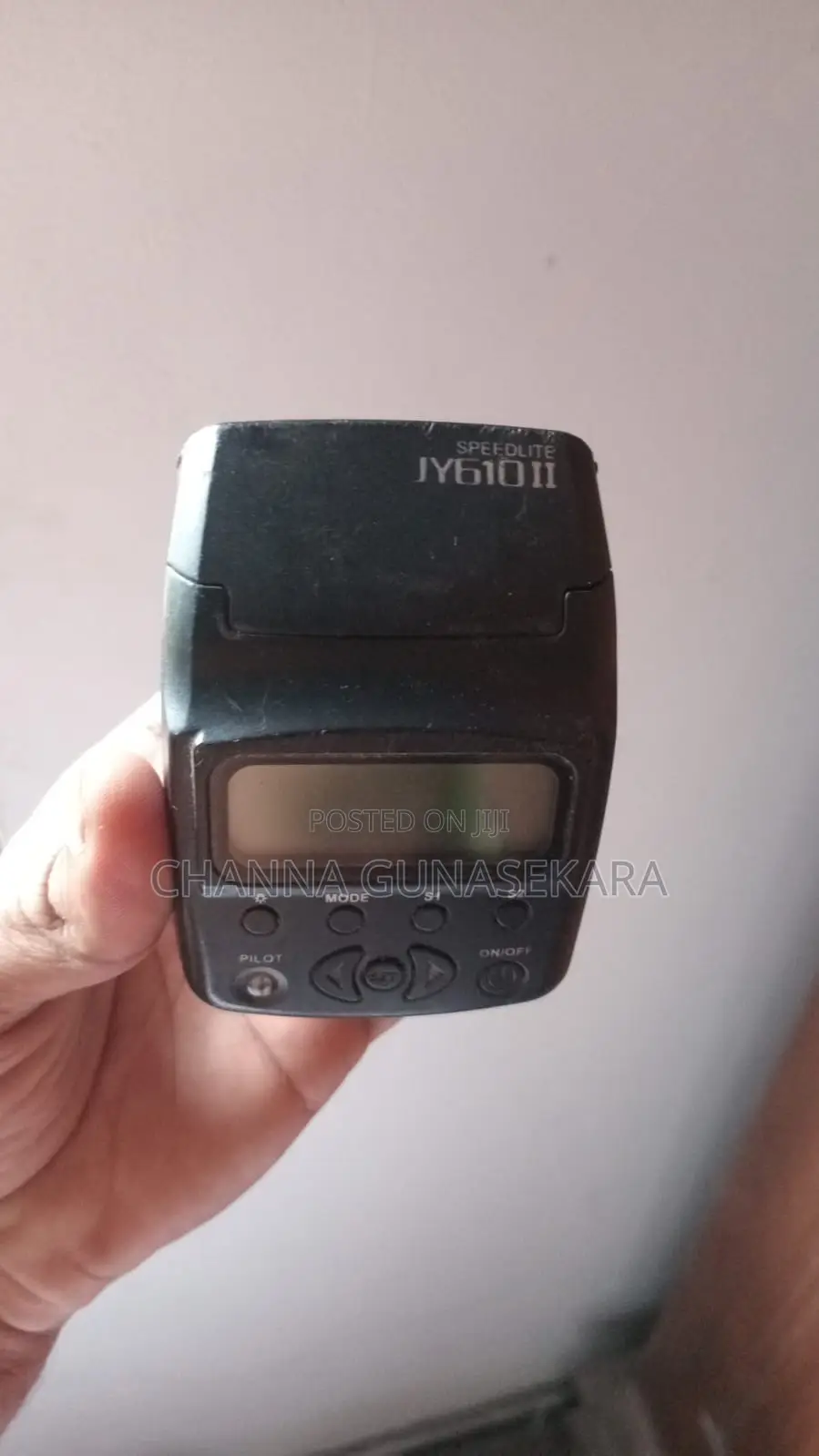 Sell DSLR Camera