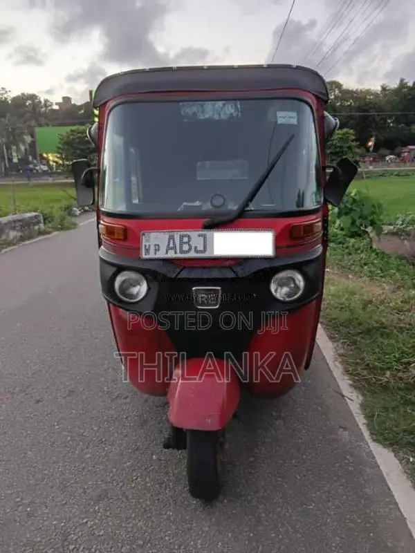 Bajaj RE 2015 Three Wheel (Used)