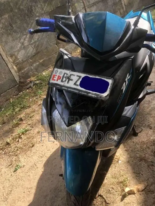 Yamaha ZR 2017 Motorbike (Used)