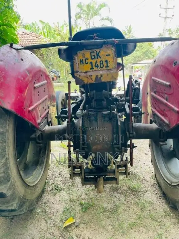 Massey-Ferguson Dl 135 2001 Tractor (Used)