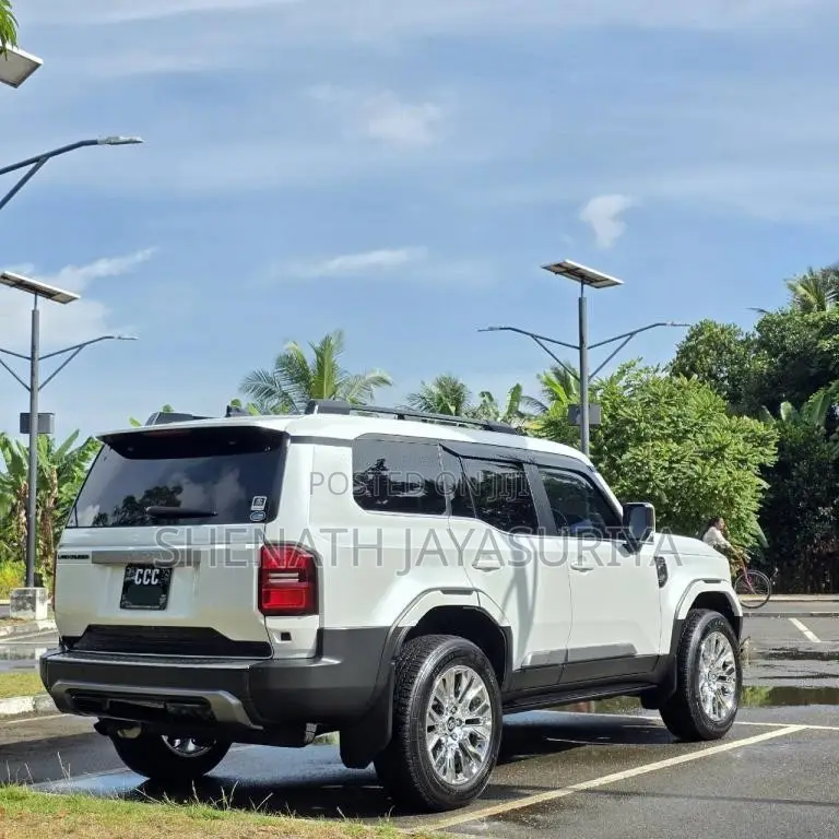 Toyota LAND CRUISER LC250 2025 SUV (Used)