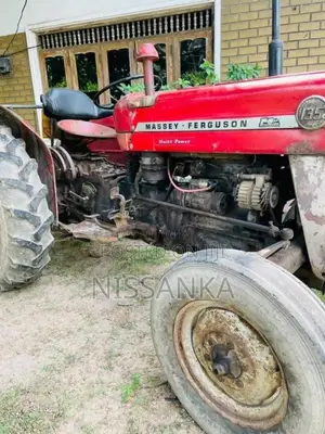 Massey-Ferguson Dl 135 2001 Tractor (Used)