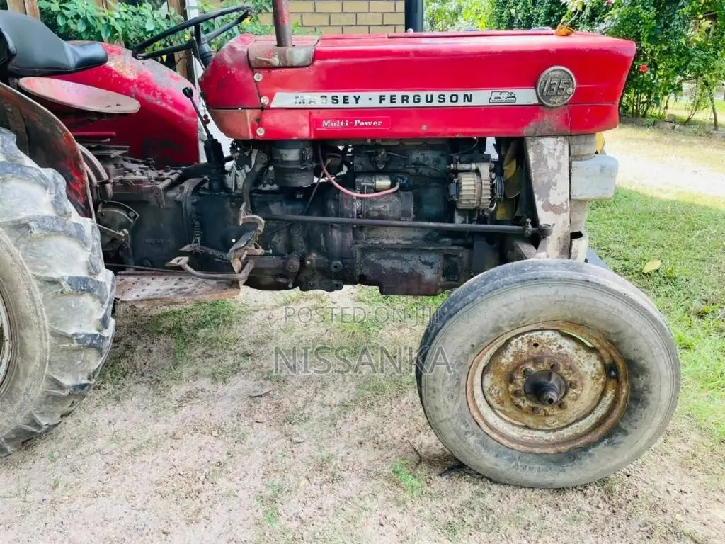 Massey-Ferguson Dl 135 2001 Tractor (Used)