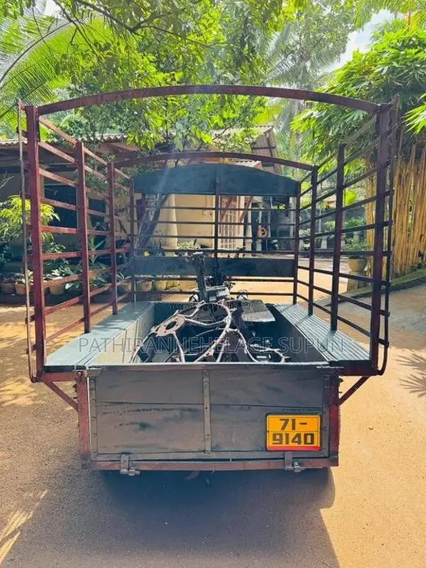 Kubota K75 2000 Tractor (Used)