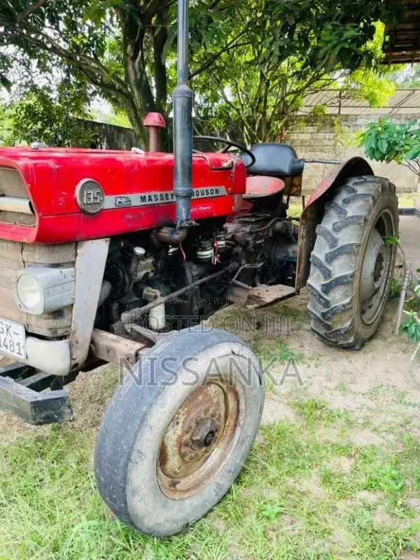 Massey-Ferguson Dl 135 2001 Tractor (Used)