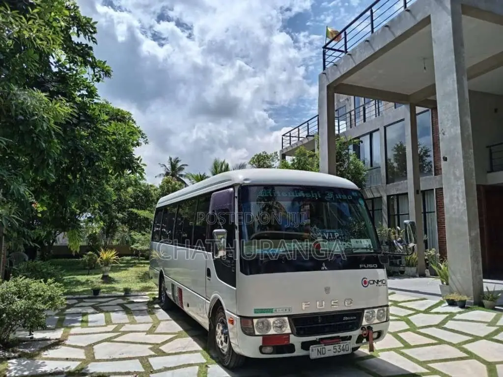 Mitsubishi Rosa 2012 Bus (Used)