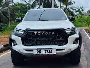 Toyota Hilux GR Sport 2025 Pickup (Used)