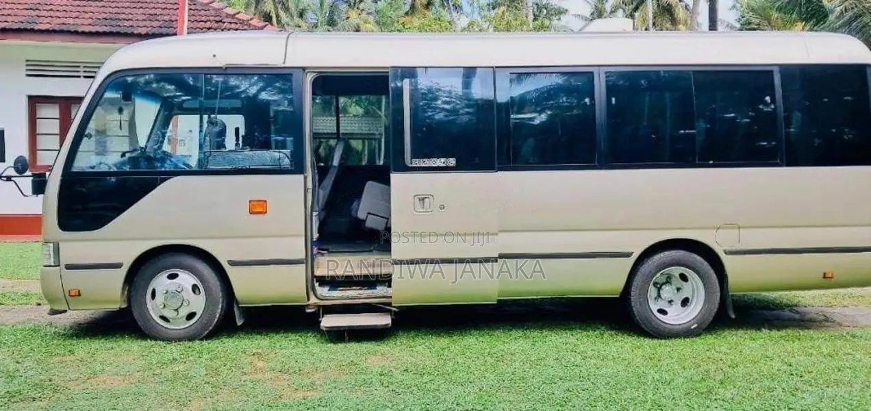 Toyota Coaster 2011 Bus (Used)