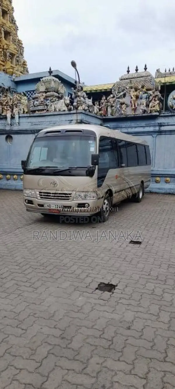 Toyota Coaster 2011 Bus (Used)