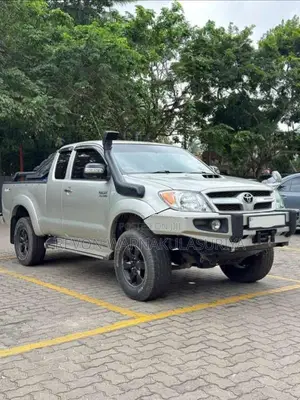 Toyota Hilux 2008 Pickup (Used)
