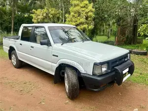 Mazda B2200 1994 Pickup (Used)