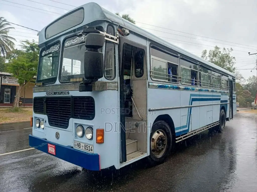 Ashok-Leyland Viking 2014 Bus (Used)