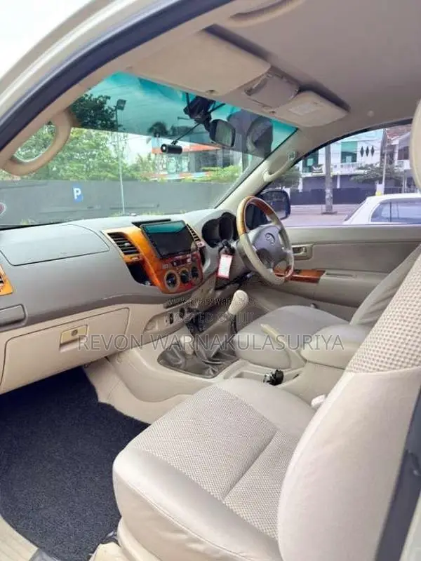 Toyota Hilux 2008 Pickup (Used)