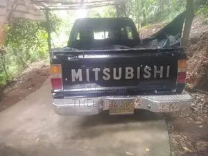 Mitsubishi L200 1992 Pickup (Used)