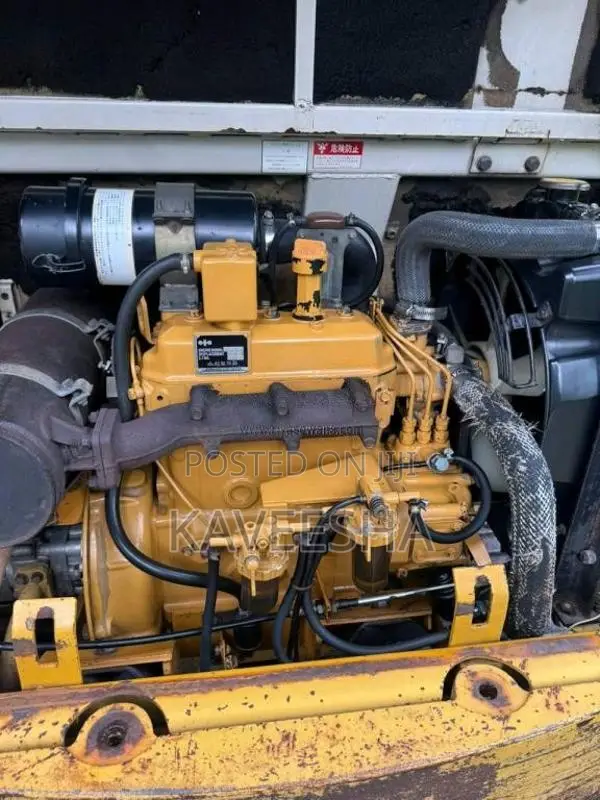 Komatsu PC30-6 2010 Heavy-Duty (Used)
