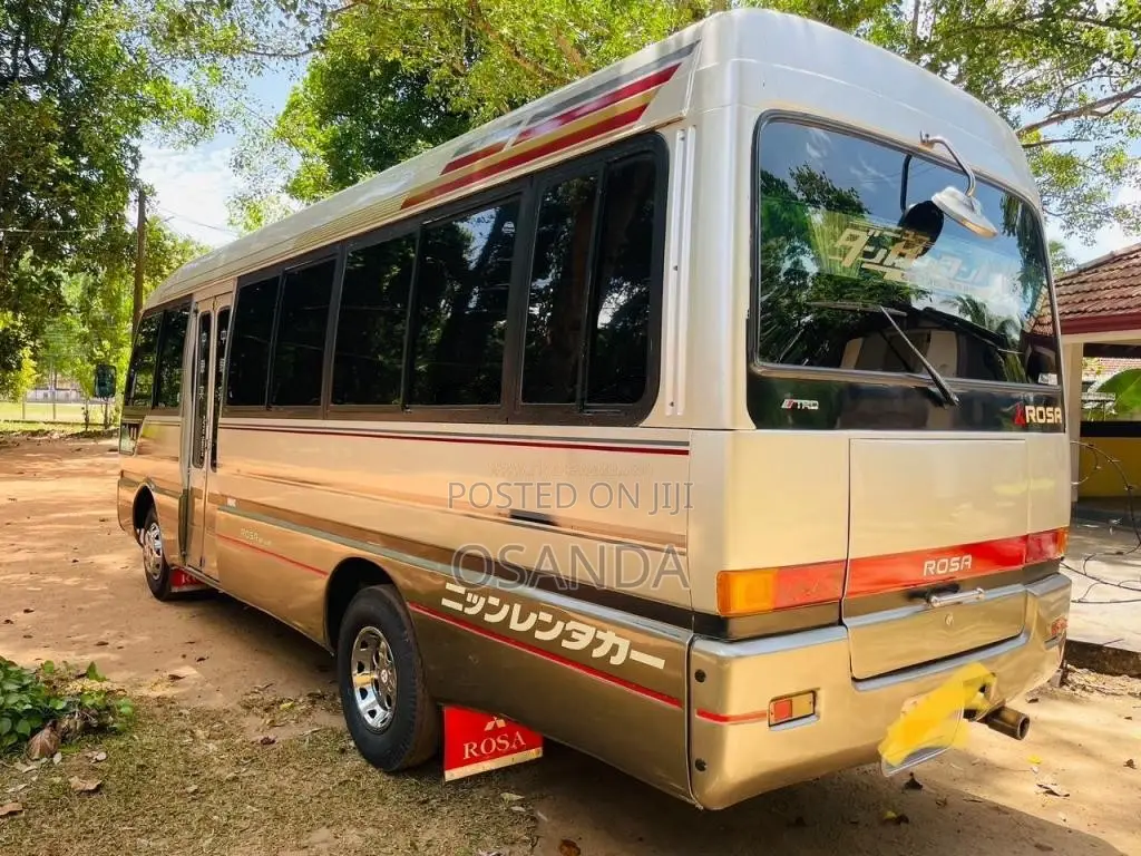 Mitsubishi BABY ROSA 1999 Bus (Used)