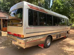 Mitsubishi BABY ROSA 1999 Bus (Used)