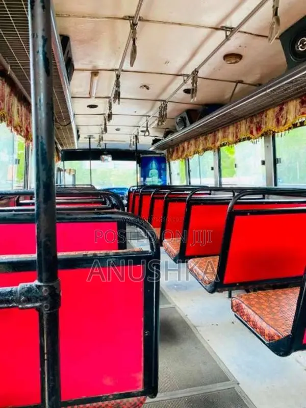 Tata Starbus 2010 Bus (Used)