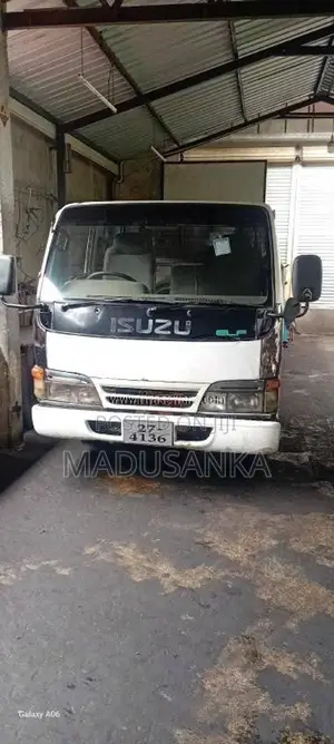 Isuzu ELF 1980 Crew Cab Unregistered (Recondition)