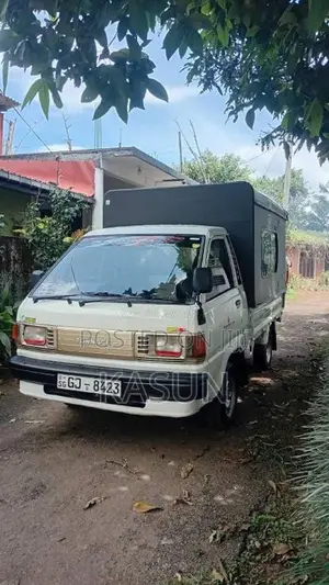 Toyota LiteAce 1996 Lorry (Used)