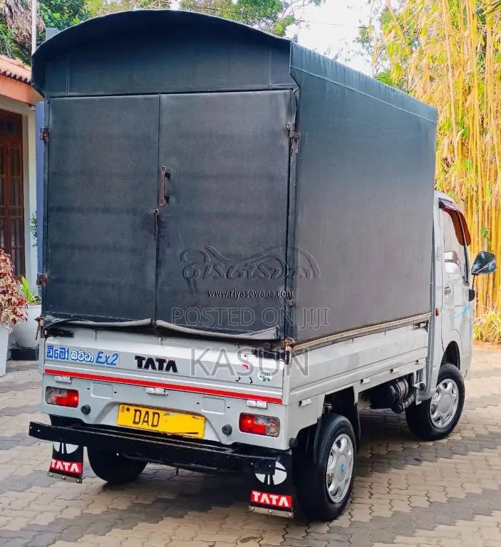 Tata Dimo Batta 2016 Lorry (Used)