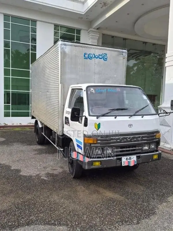 Toyota Dyna 1993 Lorry (Used)