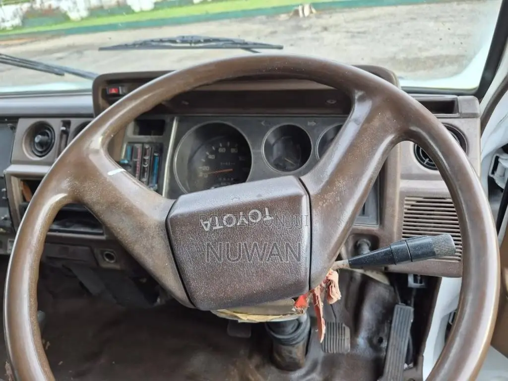 Toyota Dyna 1993 Lorry (Used)