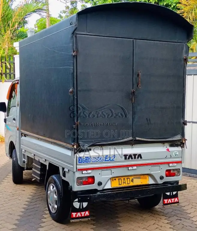Tata Dimo Batta 2016 Lorry (Used)