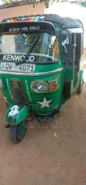 Bajaj 4 Stroke 2010 Three Wheel (Used)