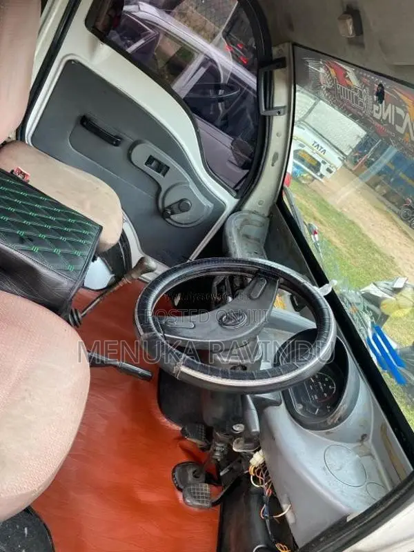 Tata Dimo Batta 2006 Lorry (Used)