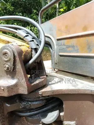 Komatsu S 30 2017 Heavy-Duty (Used)