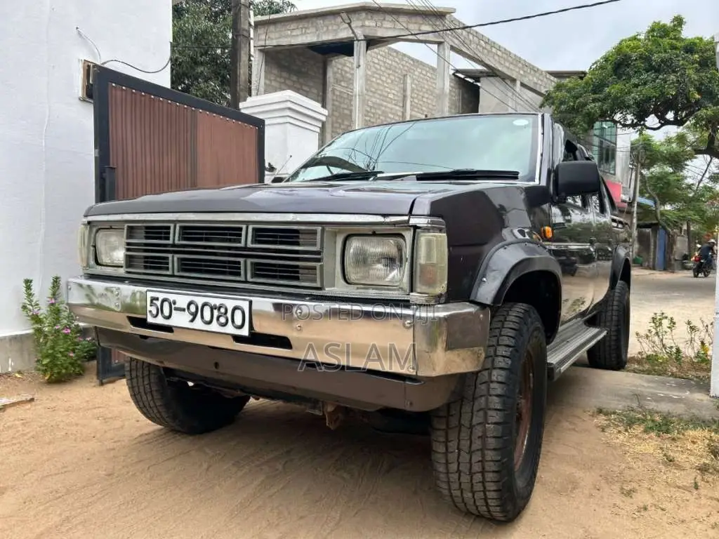 Nissan D-21 4X4 DOUBLE 1988 Pickup (Used)