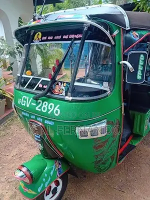 Bajaj 2 Stroke 2002 Three Wheel (Used)