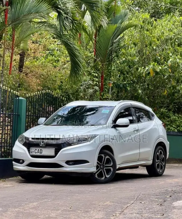 Honda Vezel 2015 SUV (Used)