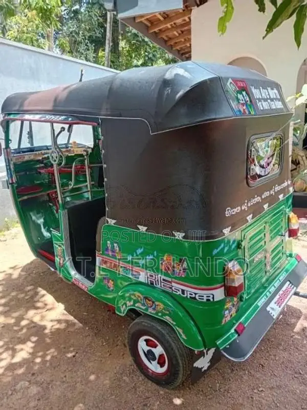 Bajaj 2 Stroke 2002 Three Wheel (Used)