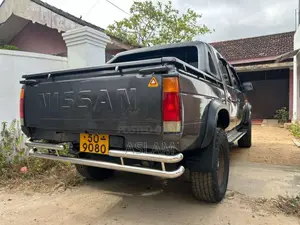 Nissan D-21 4X4 DOUBLE 1988 Pickup (Used)