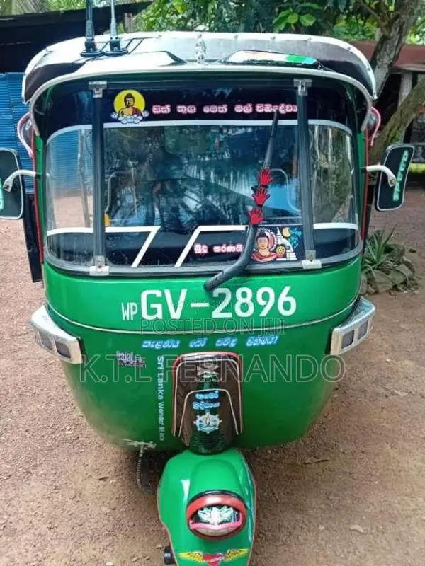 Bajaj 2 Stroke 2002 Three Wheel (Used)