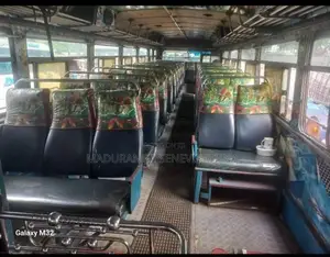 Ashok-Leyland Leyland 2006 Bus (Used)