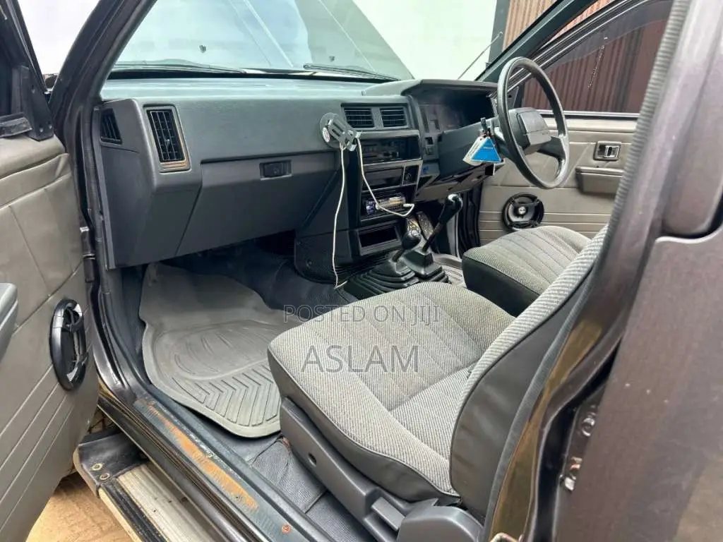 Nissan D-21 4X4 DOUBLE 1988 Pickup (Used)